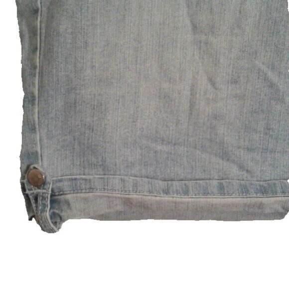 Gloria Vanderbilt Plus Size 24w Shorts Skimmer Bermuda Denim Light Wash Jeans - Picture 3 of 7